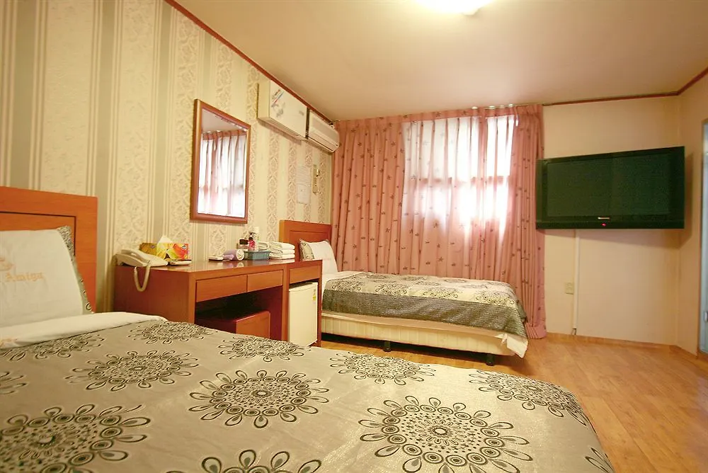 Amiga Inn Seoul Hotel